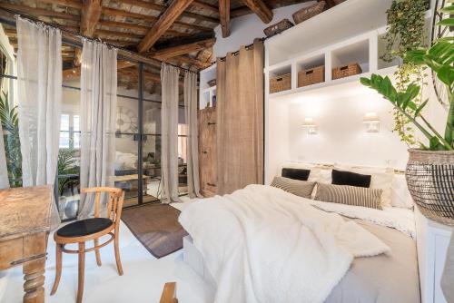 Navona Luxury and Charming Apartment with Terrace - image 7