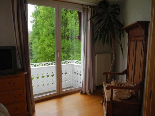 Family Room with Garden View