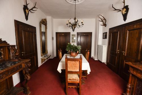 Facilities, Jagdschloss Fahrenbuhl Hotel Garni in Kirchenlamitz