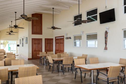Restoranas, Bird Rock Beach Hotel in Basseterre