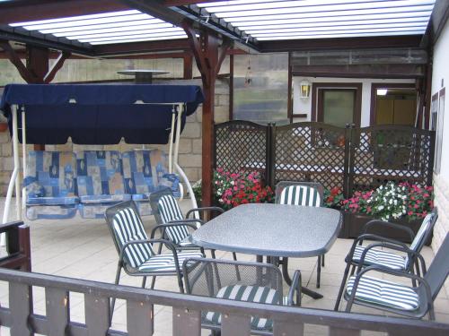 Erkély/terasz, Ferienwohnung Am Grünbach 1 (Ferienwohnung Am Grunbach 1) in Rathen