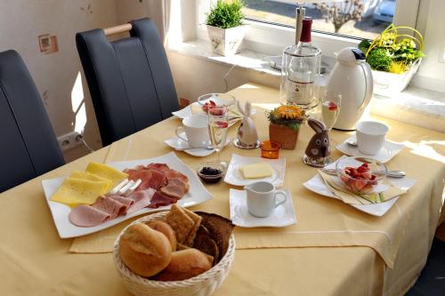 Ételek és italok, Wein und Gastehaus Scheid in Sankt Aldegund