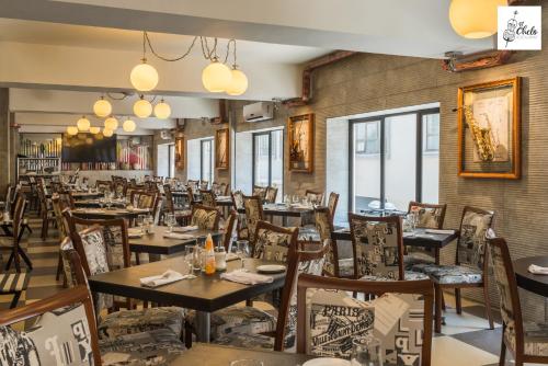 레스토랑, 호텔 파나메리카노 (Hotel Panamericano) in 산티아고