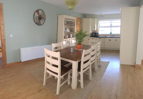No 4 Ballymastoker Cottage in Portsalon