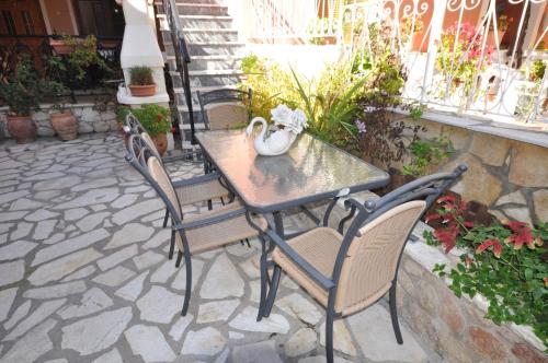 Villa Makrades 2 – Makrades, MI