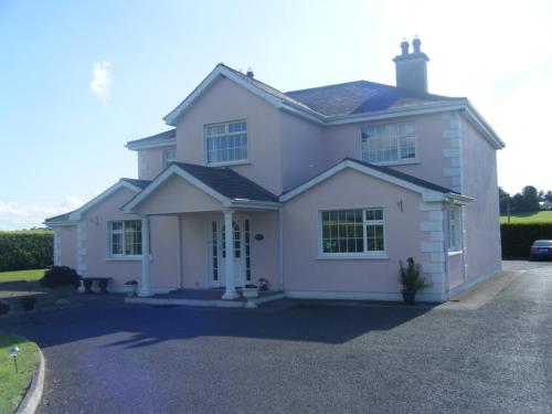 Hotelli välisilme, Tir Na Nog B&B in Cashel