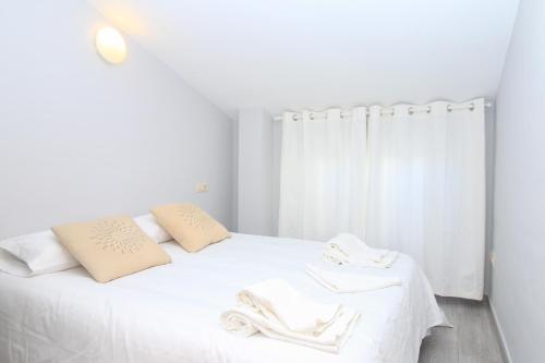 One bedroom penthouse with terrace  image 10