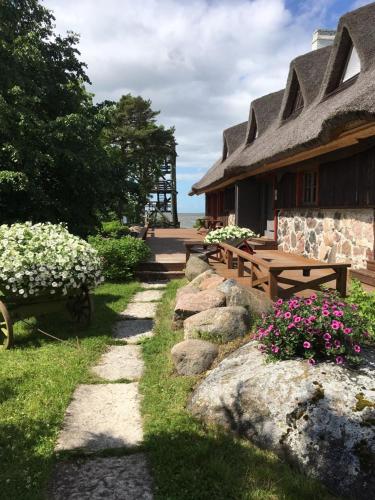 Tuulingu Guest House at Matsalu National Park