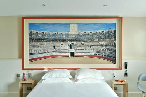 1 queen bed, 2 twin beds