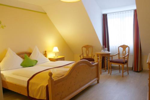 1 queen bed