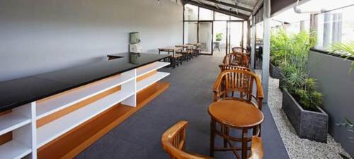 Food and beverages, PETA HOSTEL Bandung in Bandung