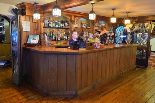 The Roundabout Hotel - image 3