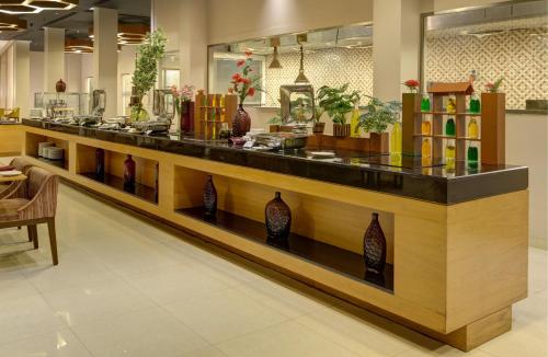 Hotel Naveen Lakeside