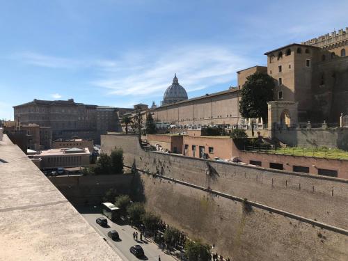 Vatican Garden - image 3