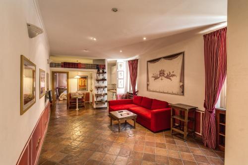 Lovely flat in Fontana di Trevi - main image