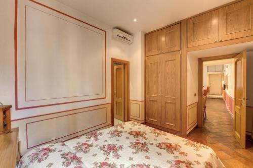 Lovely flat in Fontana di Trevi - image 4