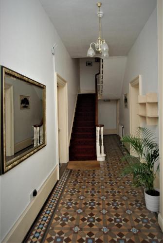 The Gateway Hotel - image 2