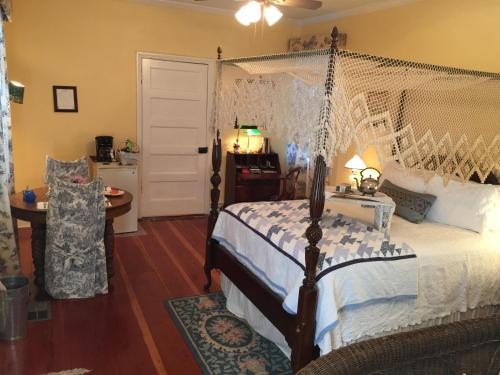 Magnolia Cottage Bed And Breakfast In Ms