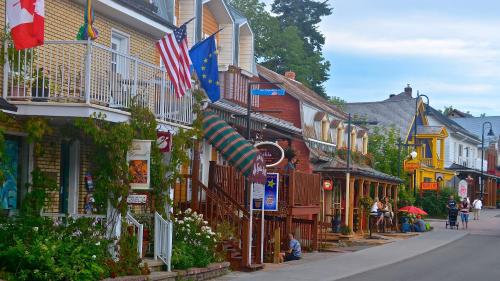 Le Ti Moose - Les Chalets Spa Canada