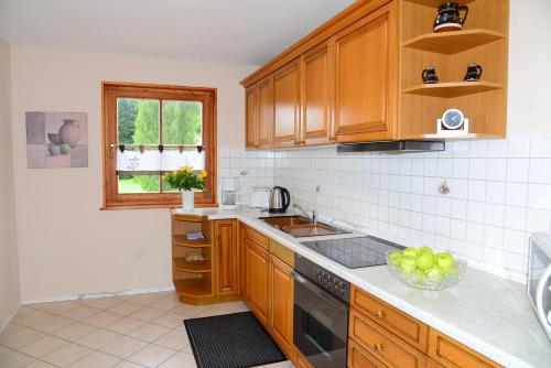 virtuve, Gastehaus zum Prinzenfelsen in Nagel (Bavaria)