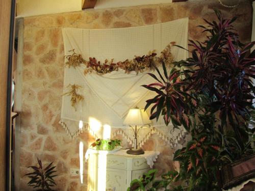 Double Room with Extra Bed (2 Adults + 1 Child)