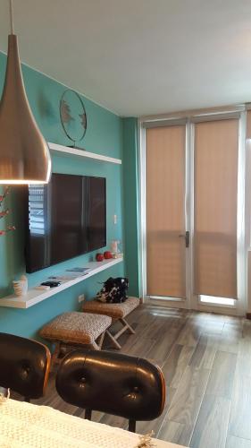 Cozy Beach Apartment - image 11