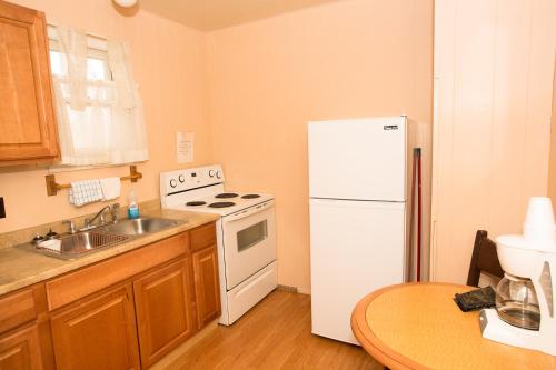 Queen Kitchen - Pet Friendly