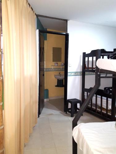 Hostal y Camping Los Girasoles