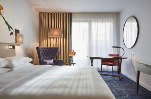 Hyatt Regency Amsterdam - image 6
