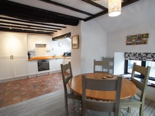 Laurel Cottage near Newby Bridge - image 7