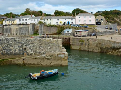 The Snug St. Austell - image 3
