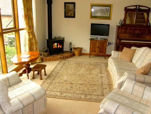 The Coach House Shrewsbury - image 4