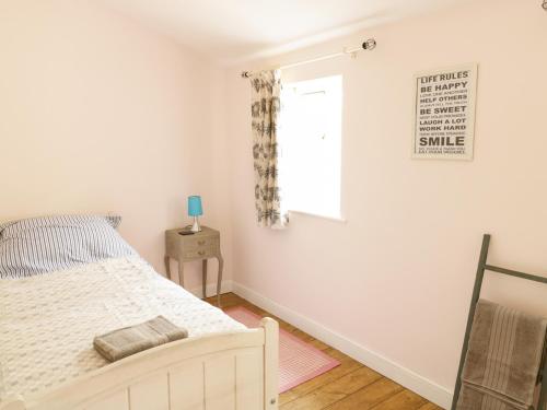 Orchard Cottage Keighley - image 5