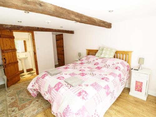 Orchard Cottage Keighley - image 8