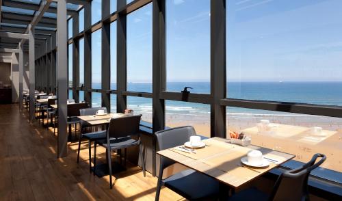 อาหารและเครื่องดื่ม, Hotel Principe de Asturias in กิฆอน