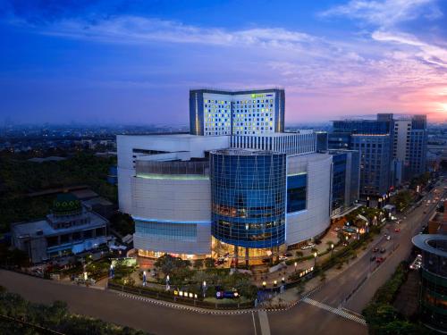 View, Holiday Inn Express Jakarta Pluit Citygate in Jakarta