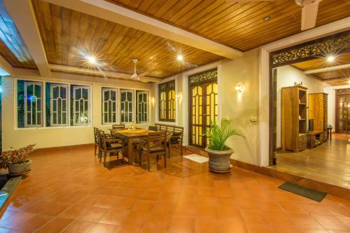 Lanka Beach Villa