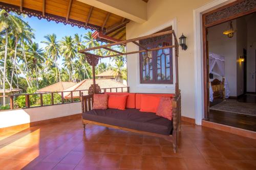 Lanka Beach Villa