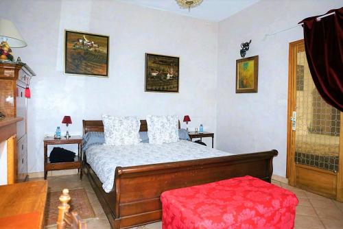 La Maison Rouge - image 5