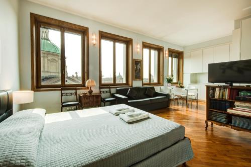 BnButler - Duomo Apartment - Galleria Unione, Milán