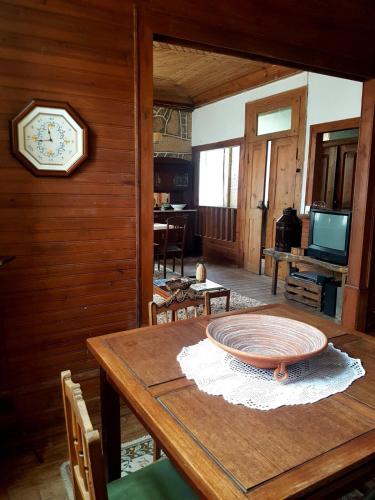 Koplietošanas atpūtas telpa ar TV, Casa da Vila in Penamakora