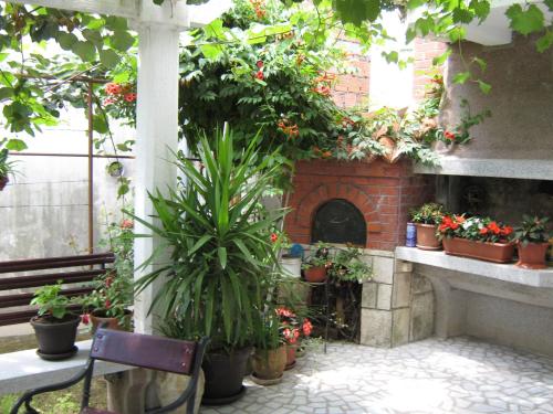 Franeta Apartments - main image