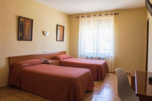 Hostal Restaurante María Victoria
