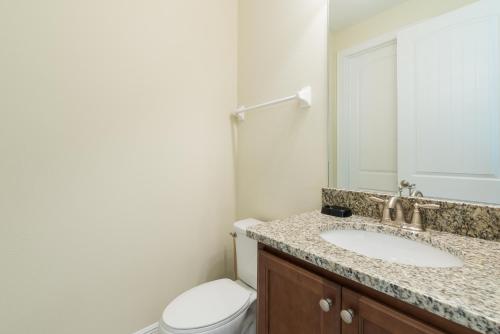 Delightful Home with Private Pool and Resort Amenities - image 3
