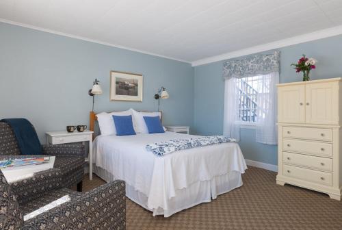 Dockside Guest Quarters Dockside Guest Quarters