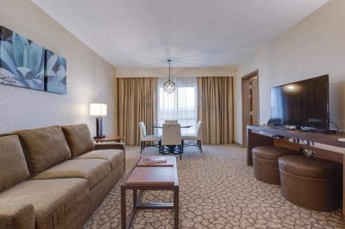 Cliff Castle Casino Hotel - image 7