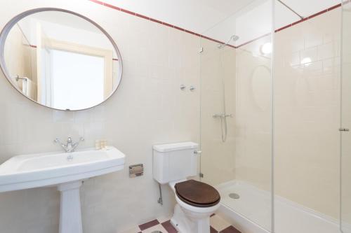 Príncipe Real Guest House - image 12