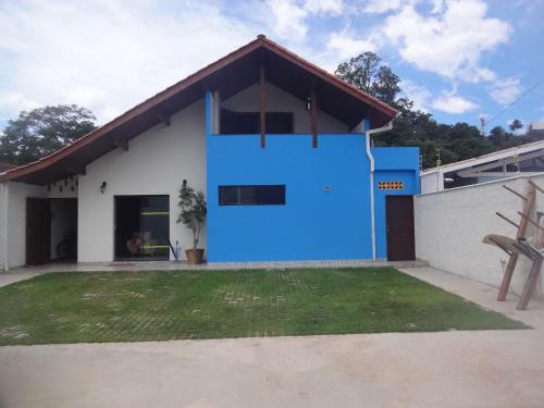 Pura Vida Ubatuba Suites in หาดเตโนริโอ