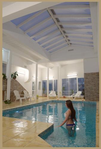 Swimming pool, Hotel Mirador Del Golfo in Las Grutas