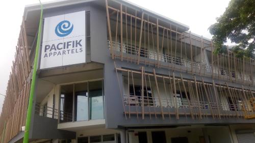 נוף חוץ, Le Pacifik Kone in Kone